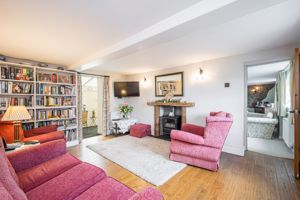 Lounge- click for photo gallery